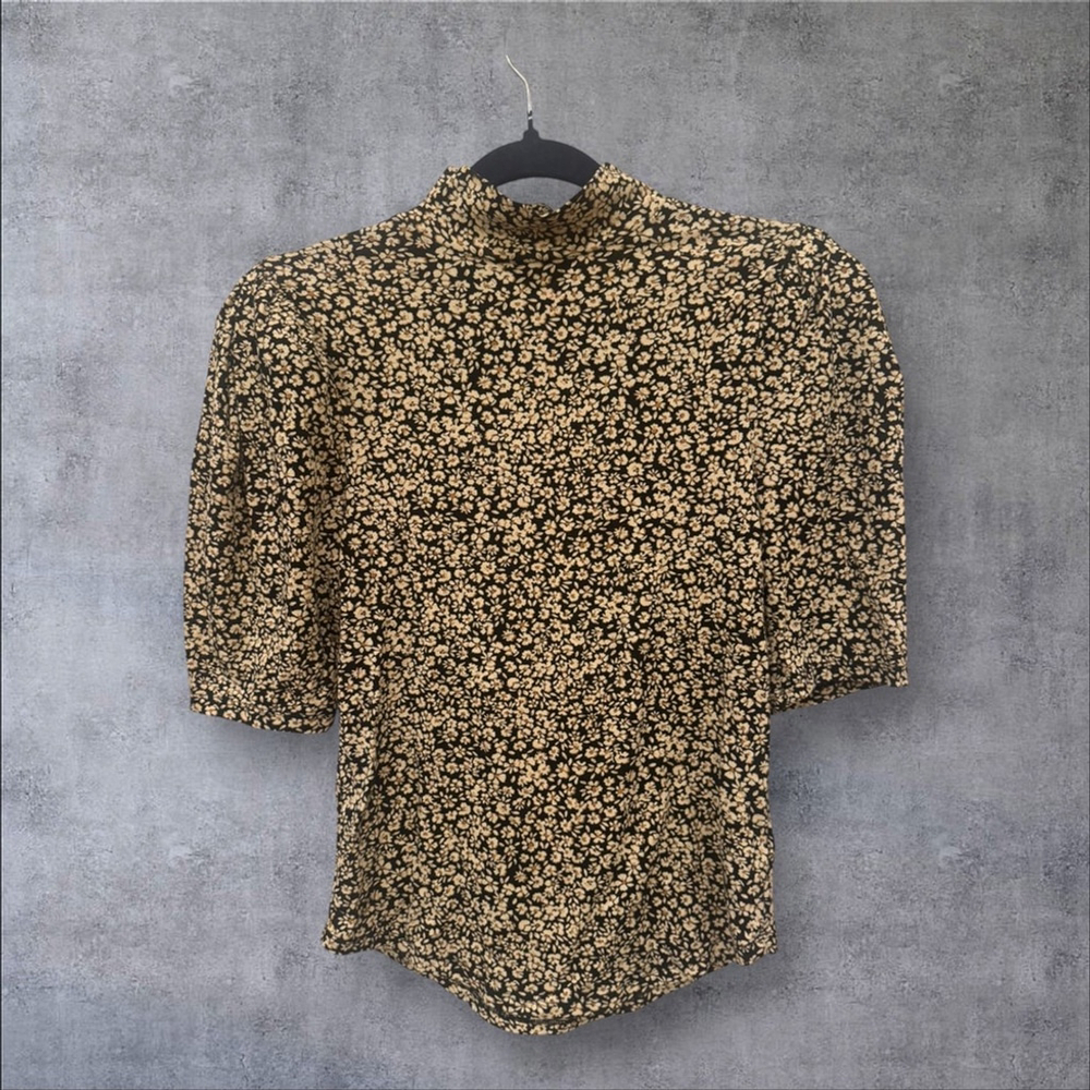 GAP Black and Cream Floral Women’s Shirt